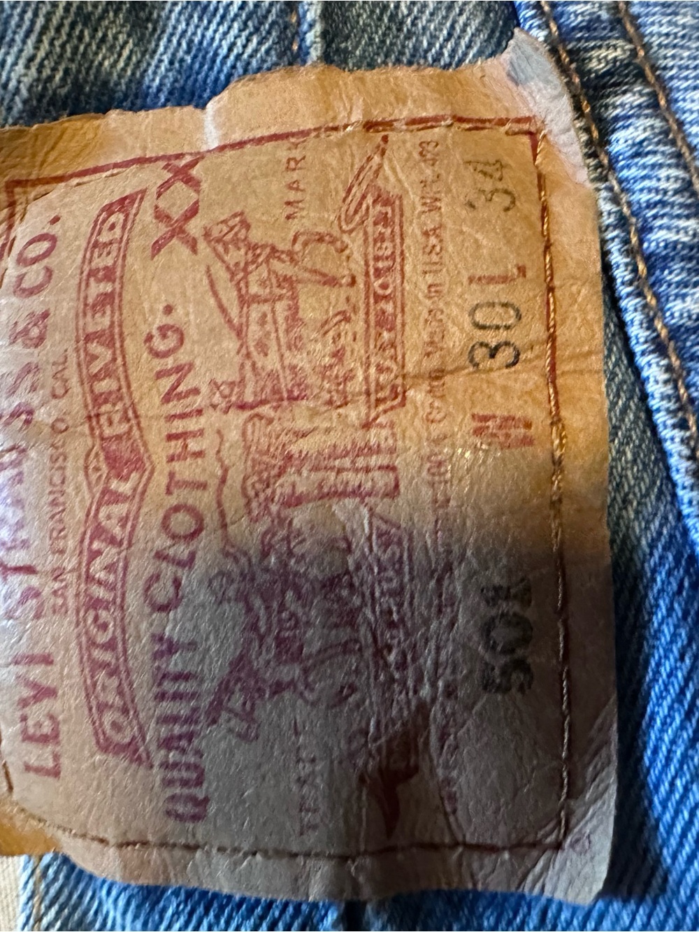 Levi's Slim Straight Vintage Blue Jeans - Picture 3 of 5